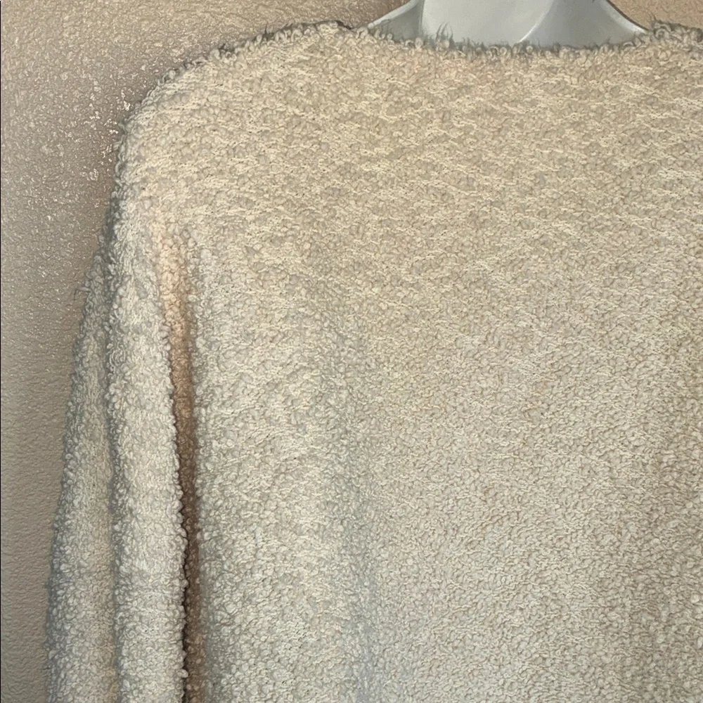 Free People Sweater Women's M, Cream Textured Knit, V-Neck, Long Sleeve EUC